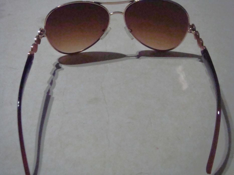 Шведски дамски слънчеви очила