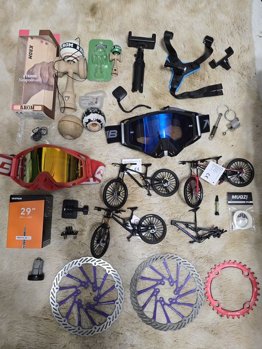 Vand toate, pret pt fiecare in descriere