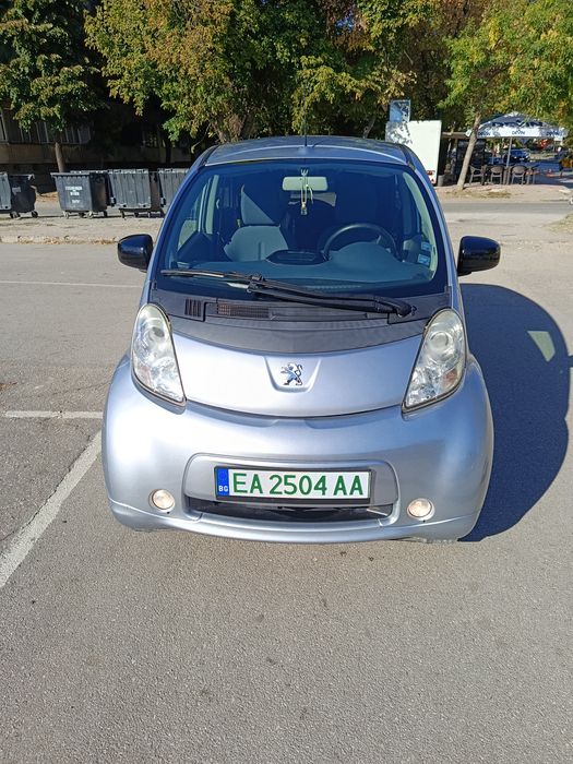 Peugeot iOn 100% electric