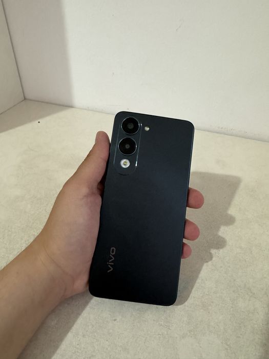Продам телефон VIVO YO4
