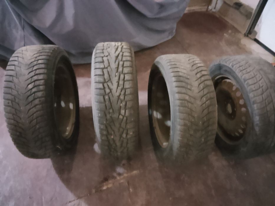 Продам шины с дисками на Форд Мондео