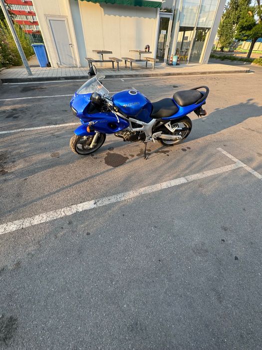 Мотоциклет Сузуки СВ650С