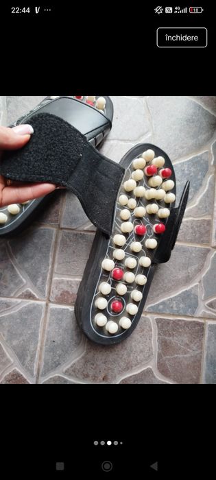 Papuci de masaj/reflexoterapie (cu bile pt talpa) mărimea 38-39
