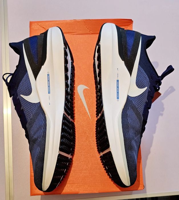 Чисто нови !  Мъжки маратонки Nike Air Zoom Structure 25 – Номер 49.5 !