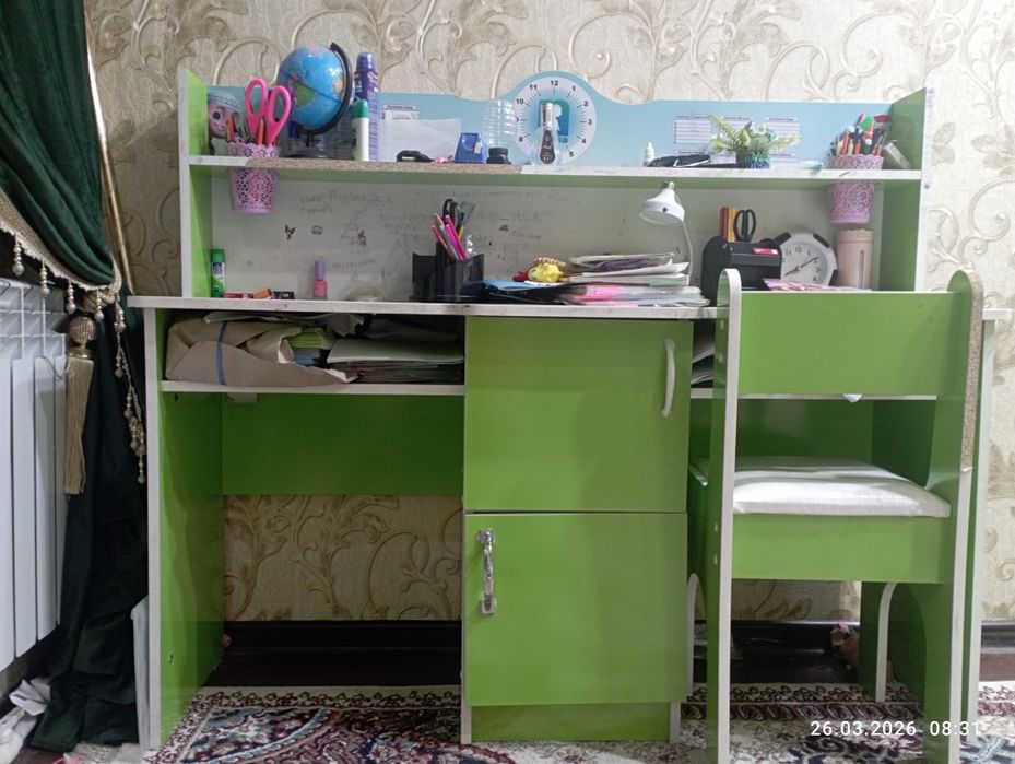 Ikki kishilik dars stoli, stuli bilan