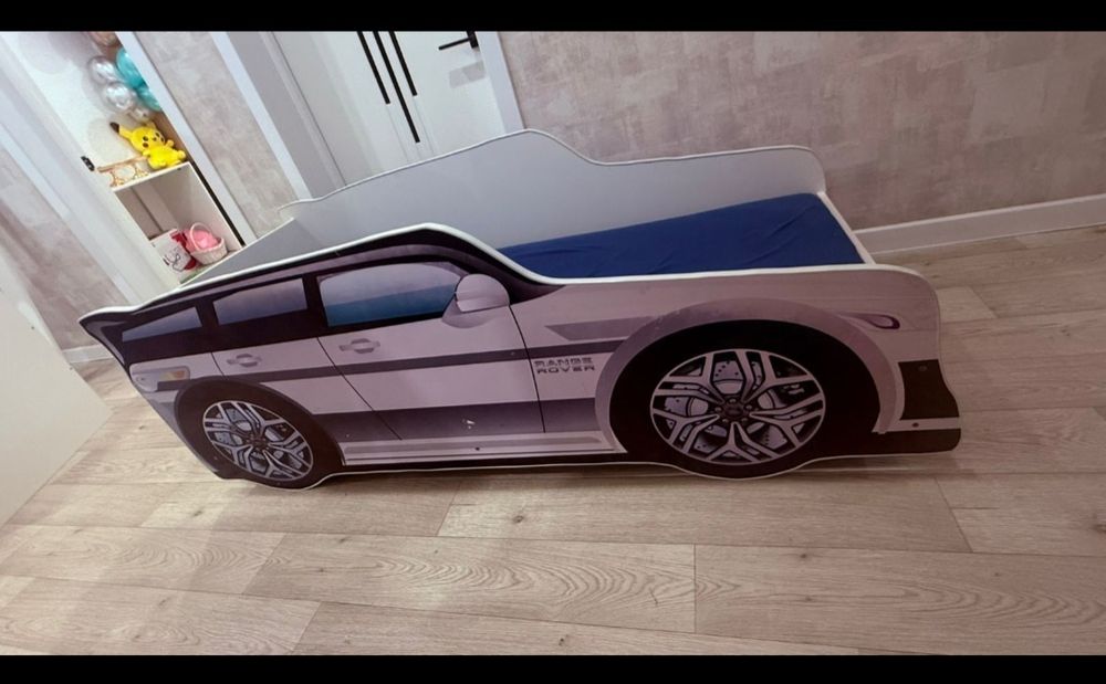 Детская кровать машинка