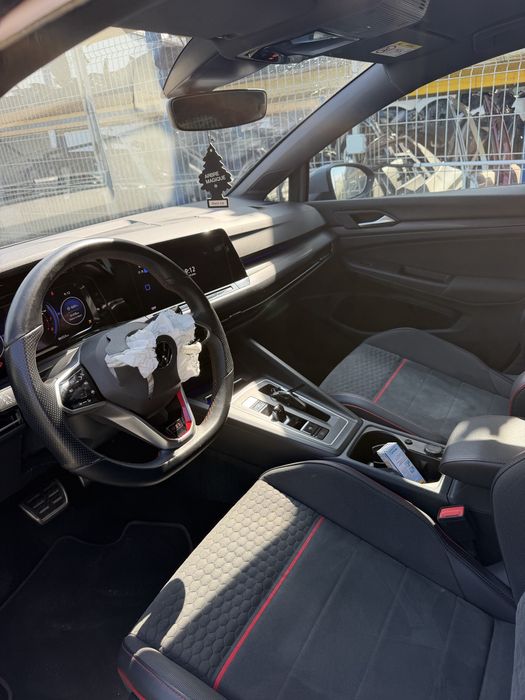 Volkswagen GOLF 8 GTI 2.0 2021 BENZINA AUTOMAT 245 cai 2022 85.000 KM usor avariat / avariate / lovit