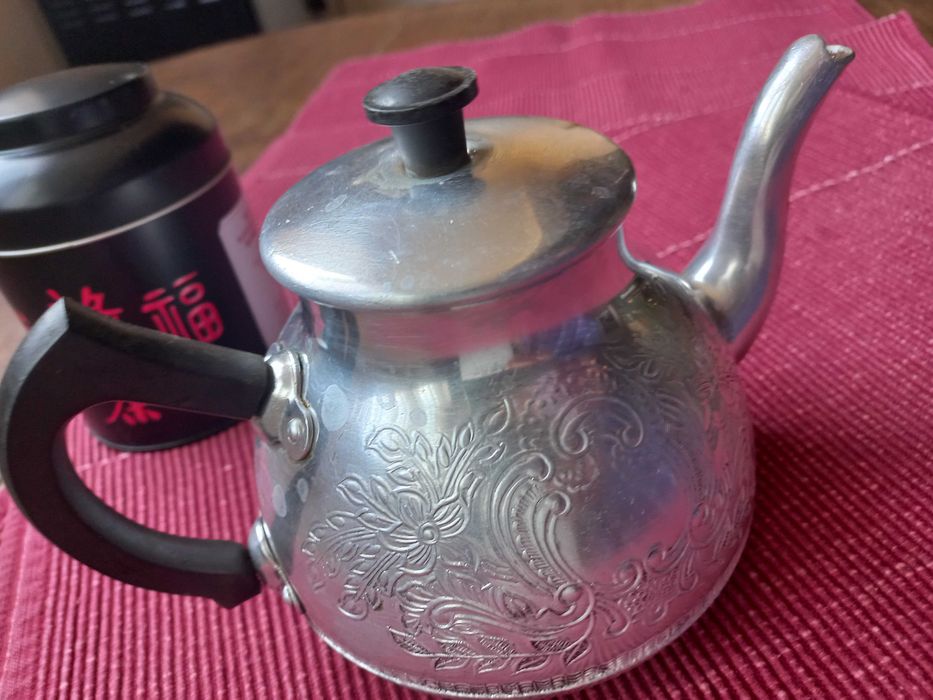 Чаши, чайник, термос, ароматизатор,