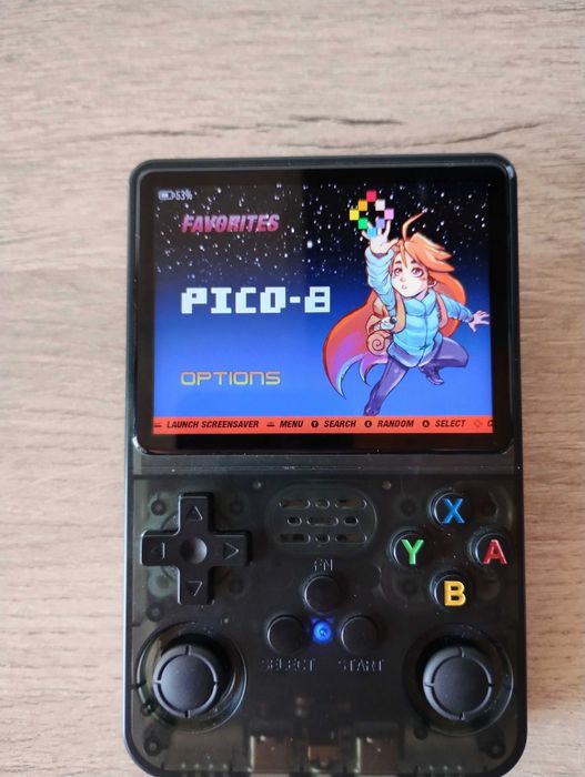 Игрова конзола R36s с ArkOS и 64GB карта