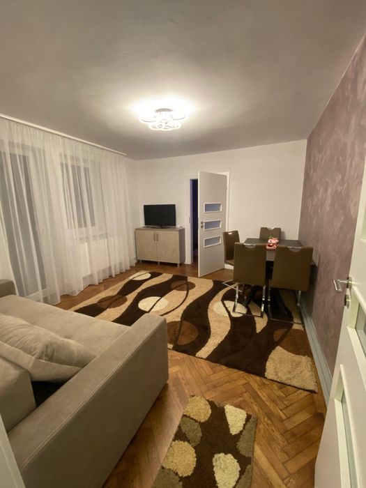 Inchiriez apartament 2 camere