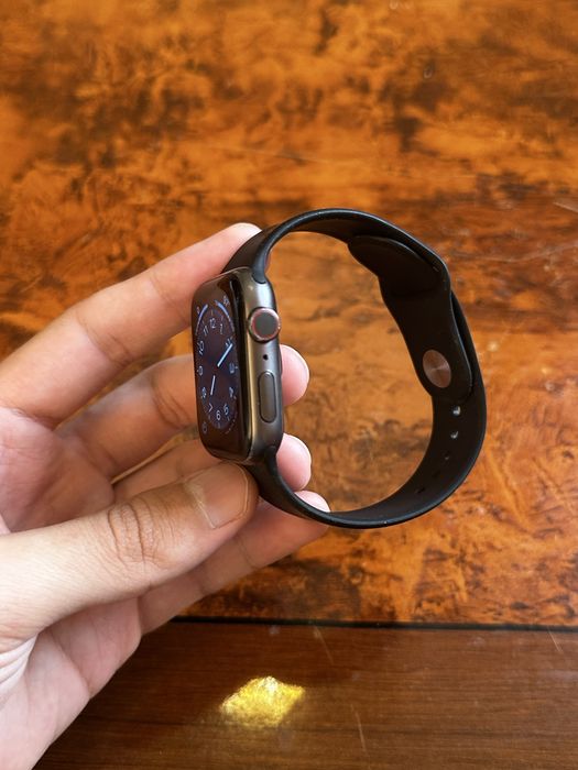 Apple watch 5/44 Space Gray