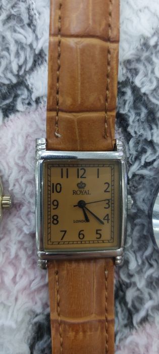 Часы наручные разные