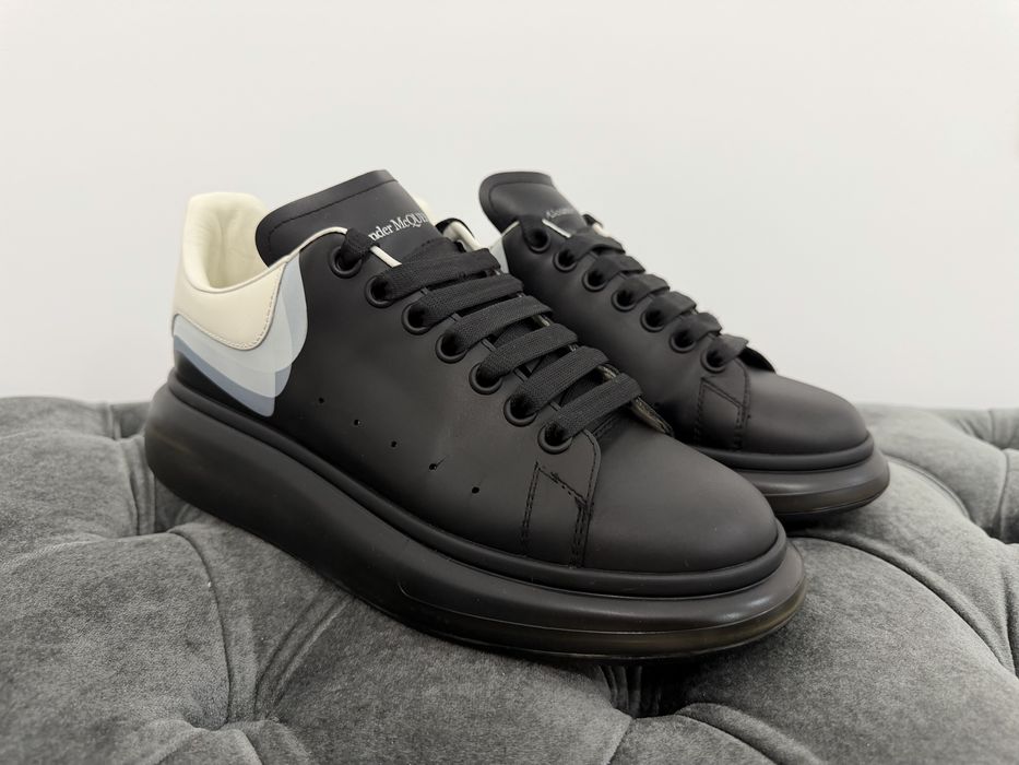 Colectie adidasi designer sneakers