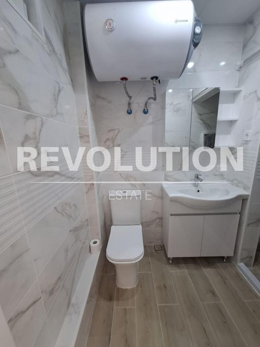 Продава се Едностаен апартамент в Пловдив, Кършияка - 33 кв.м за 2425 €/кв.м - Снимка #4