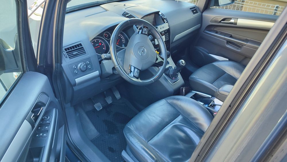 Vând Opel Zafira 2011 Înmat RO - Euro 5