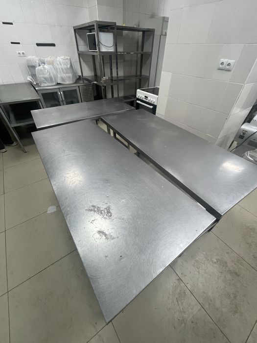 Продается б/у стеллажи, столы