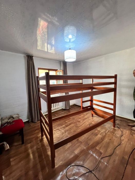 двухъярусная кровать