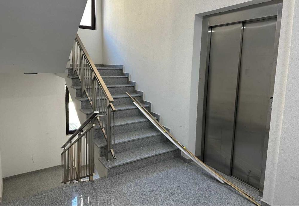 Дава се под наем Двустаен апартамент в к.к. Св.Св. Константин и Елена - 78 кв.м за 650 € - Снимка #13