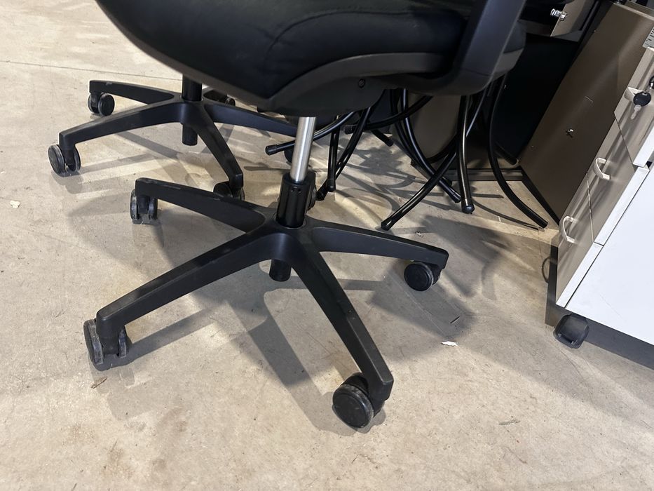 Ергономични офис столове Nowy Styl TREND – висок клас | 20 бр.