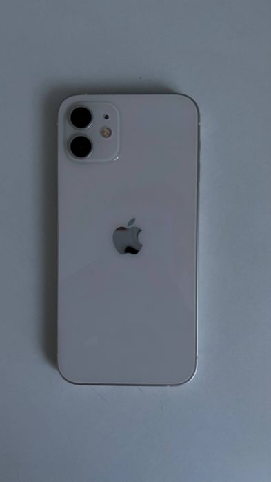 Продам iPhone 12