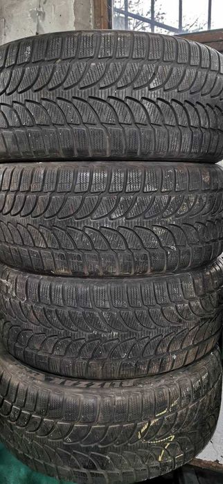 Гуми 4 бр като нови