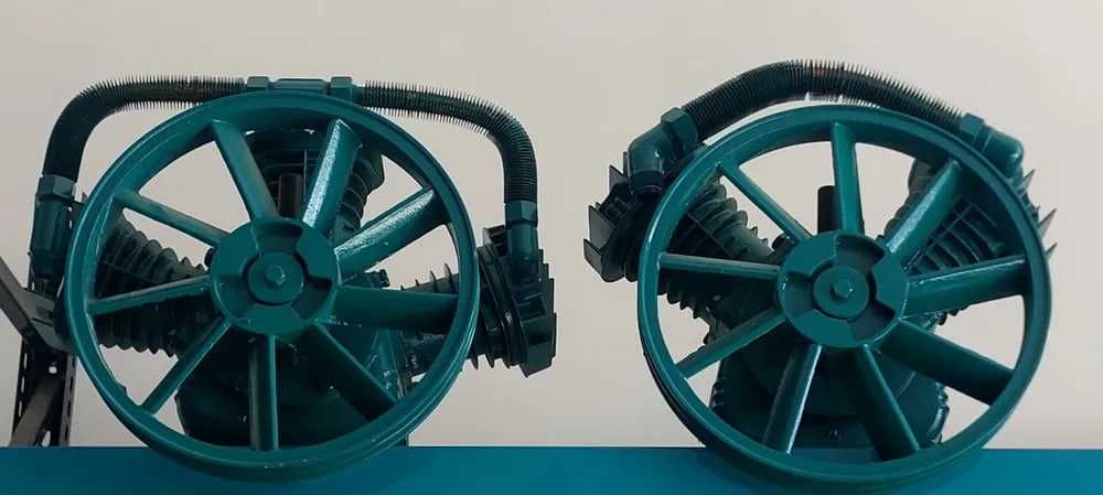 Kompressor blok golovka / компрессор блок  головка 1090Т