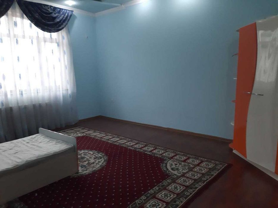 Участок с домом. 8 соток