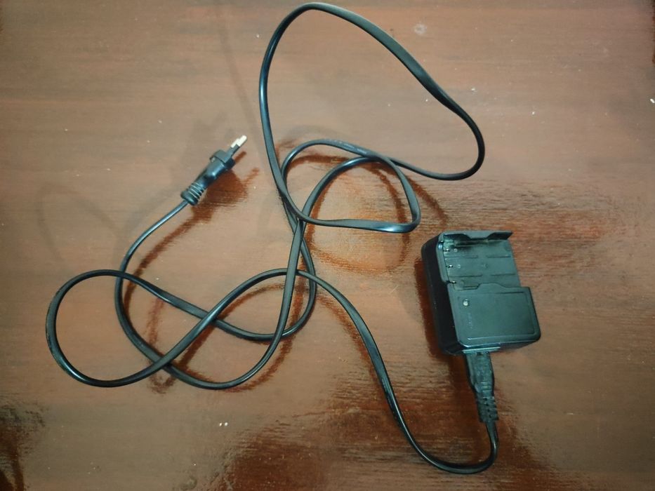 Цифровой фотоаппарат Konica Minolta DiMAGE G600