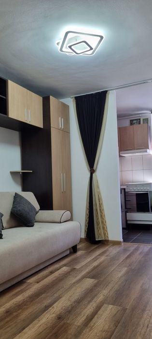Inchiriem studio modern utilat si mobilat