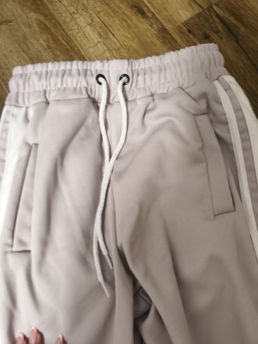 Pantaloni trening vătuiți Pretty Little roz pudra mărime xs