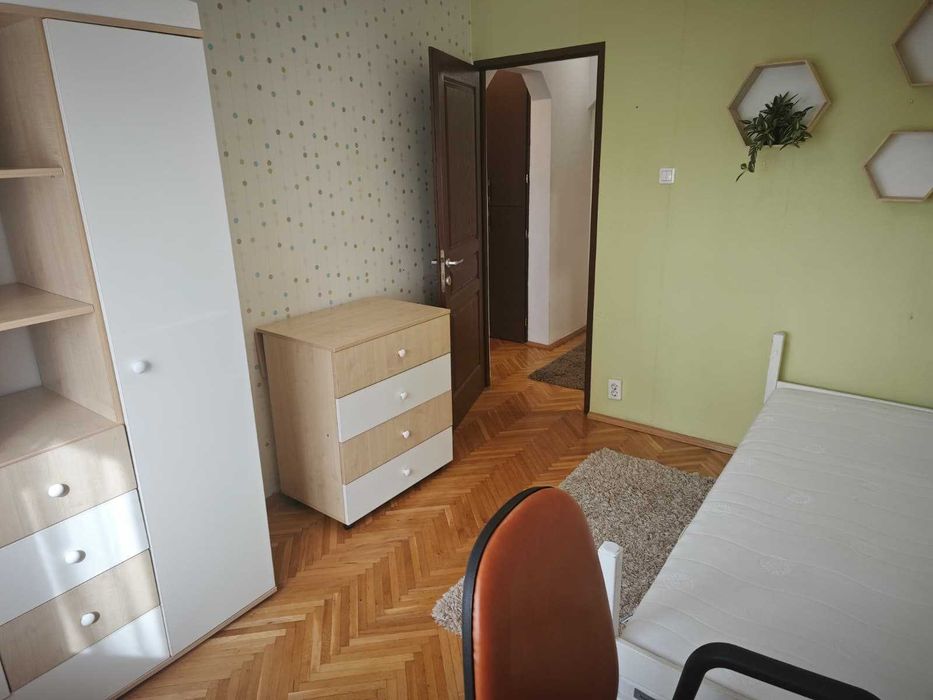 Inchiriez Apartment cu 3 Camere si Loc de Parcare in Gheorgheni, zona Blvd. Nicolae Titulescu