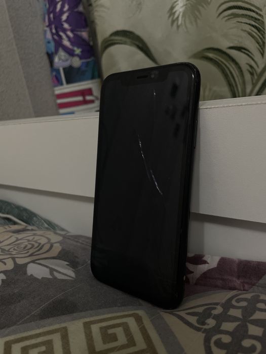 Iphone XR продам на запчасти