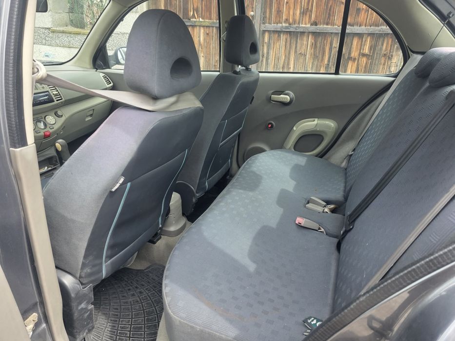 Продавам Нисан Микра