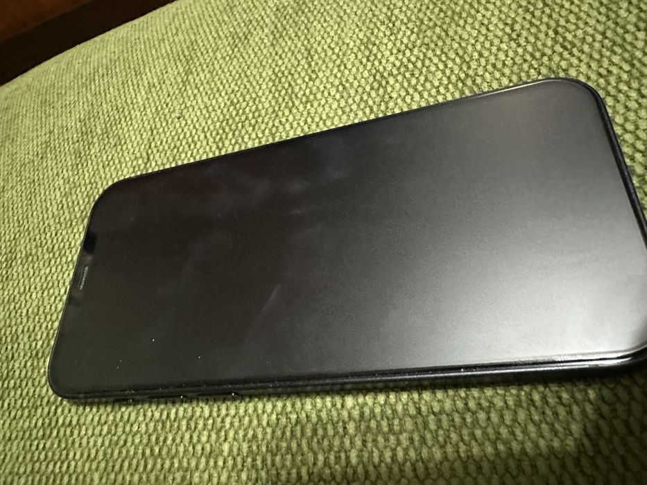 Iphone 12, 79%, 2022 года