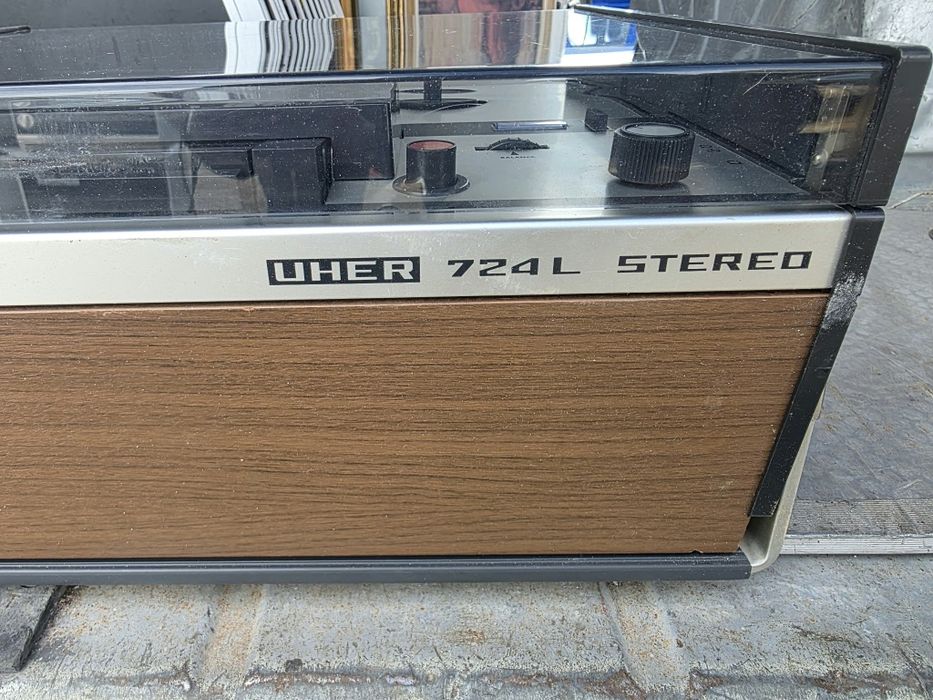 Vand magnetofon Uher