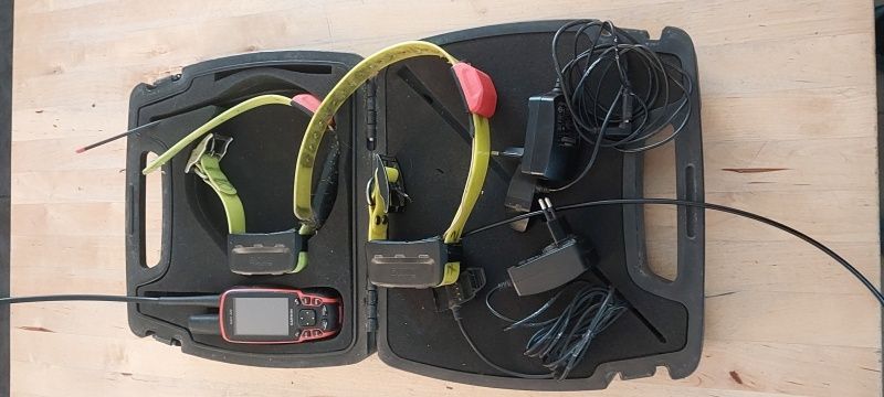 Zgarda Garmin Astro 320 + 2 buc  colar T 5  si alte articole de vanatoare+ articole pentru vanatoare.