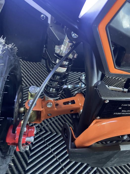 Atv quad e mini tyrannosaurus pentru copii nou cu garantie si livrare