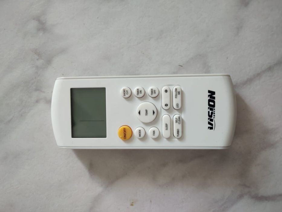 Vând telecomenzi aer condiționat, stare foarte buna!!!