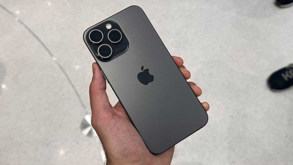 srochno iphone 15 pro max icloudga tushgan