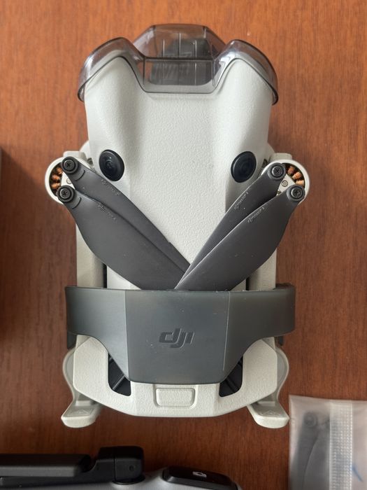 Dji mini 4 pro combo , торг есть