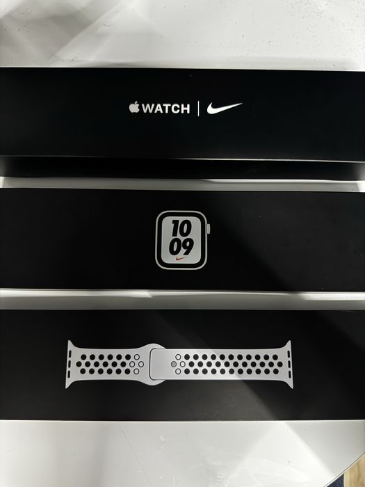 Apple Watch SE Nike Edition