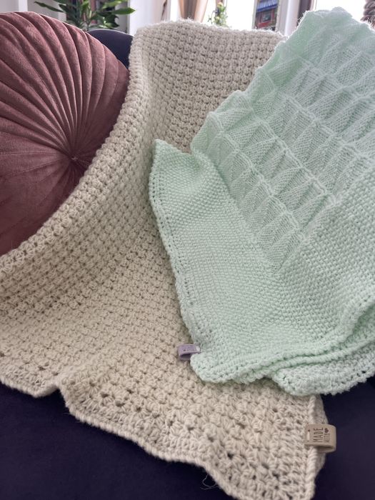 Детски ръчно плетени пелени