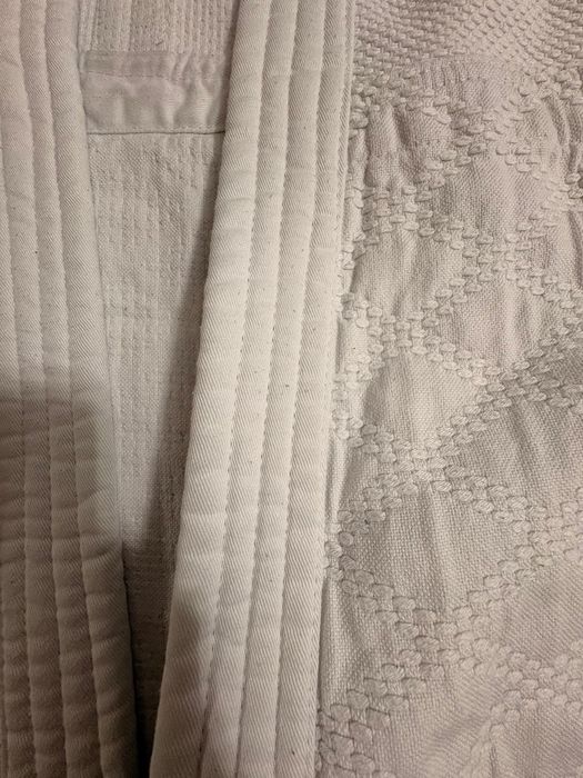 Продам кимано срочно!!