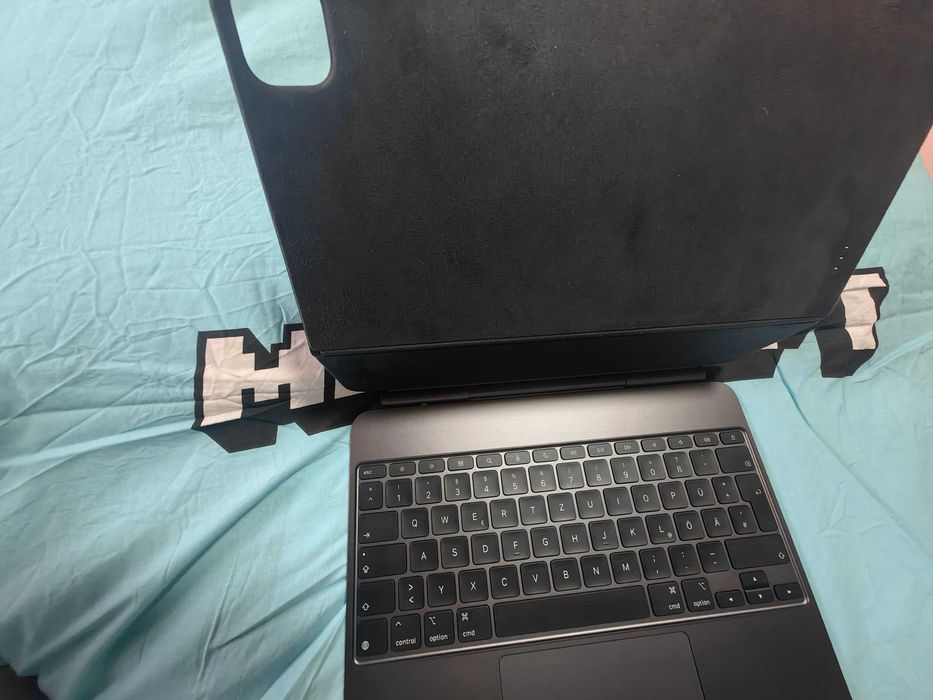 Клавиатура Apple Magic, За iPad Pro 13"