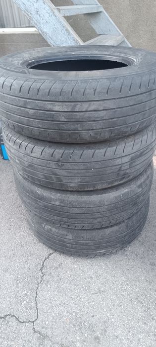Шины б.у. 215/70R16