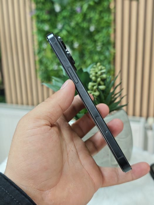 iPhone 16 Pro Max Black