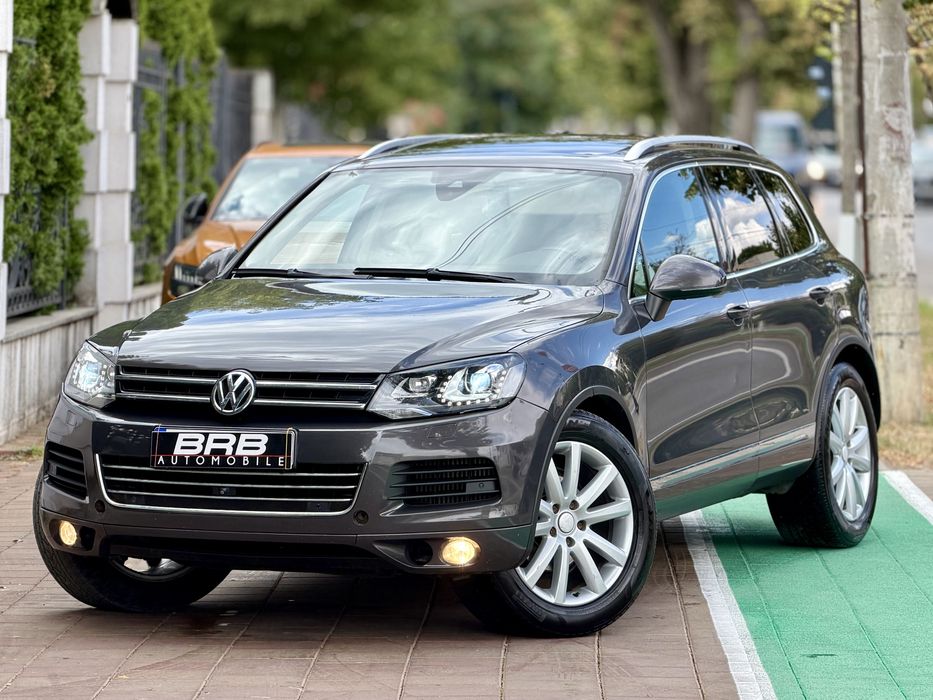 • Volkswagen Touareg 2012 / Extra full / Perne • Dynaudio / Parc Auto • RATE • Garantie •