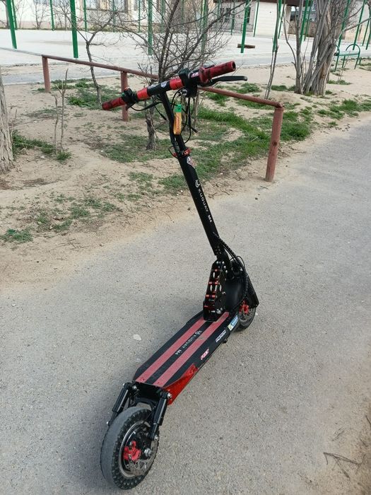 Электросамокат куго м 4