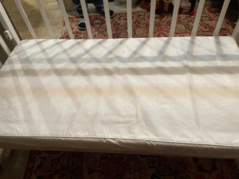 Манеж с матрасом