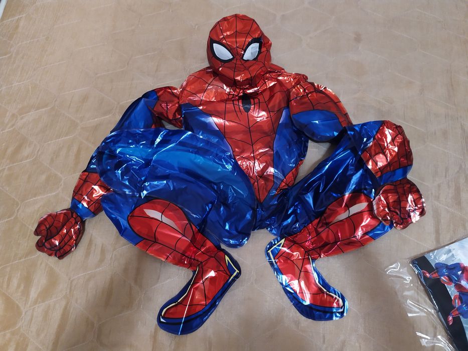 Надувные шары в виде героев Марвел. Единорожки